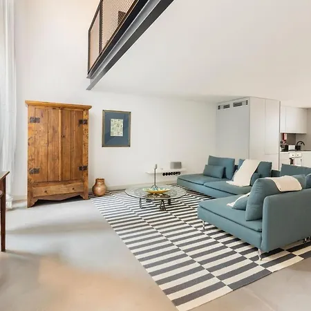 Majestic W/ Patio By Lovelystay Appartamento