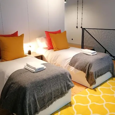 Majestic W/ Patio By Lovelystay Daire Lisboa